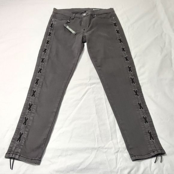 [BLANKNyC] Skinny Jeans - Picture 1 of 5